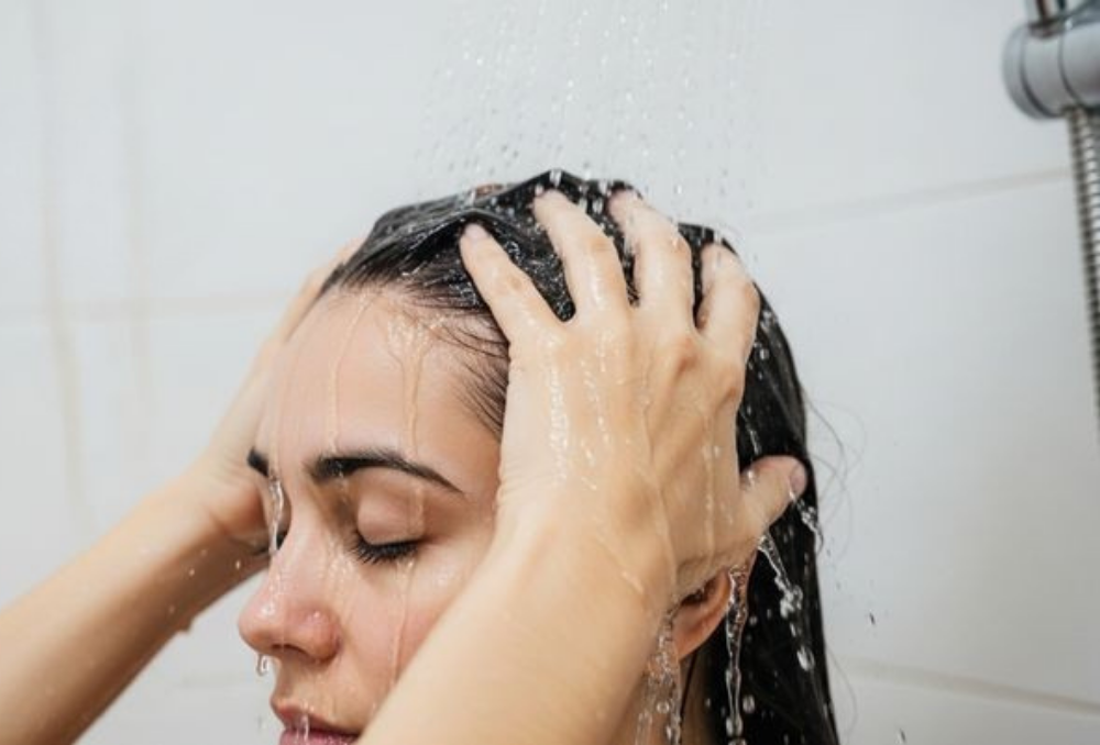 Hard Water vs Soft Water: How It Changes Your Hair